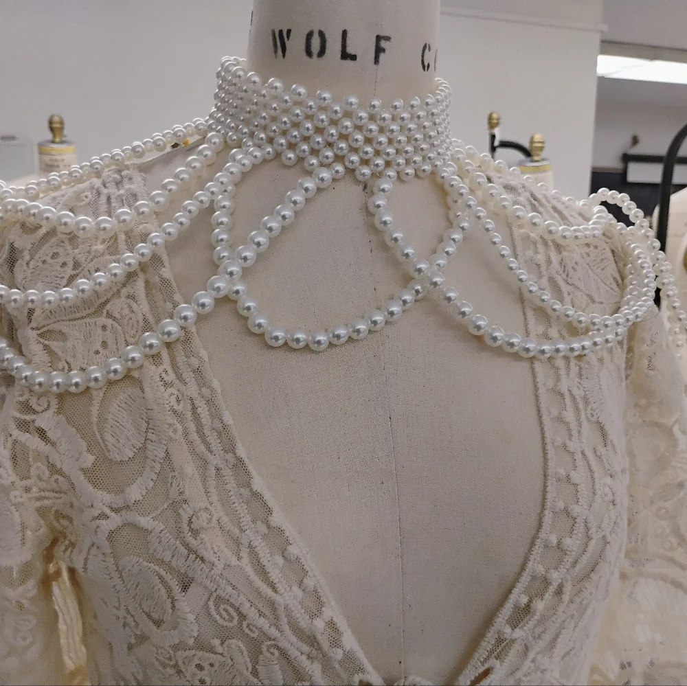 Source Unknown Cream Lace Romper
